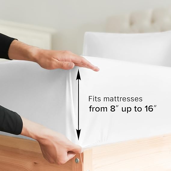 Queen Size 4 Piece Sheet Set - Comfy Breathable & Cooling Sheets - Hotel Luxury Bed Sheets for Women & Men - Deep Pockets, Easy-Fit, Extra Soft & Wrinkle Free Sheets - White